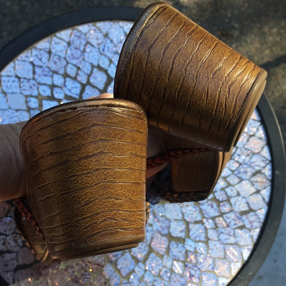 COLE HAAN ‘NIKE AIR’ LEATHER SANDALS - Picture 6 of 11